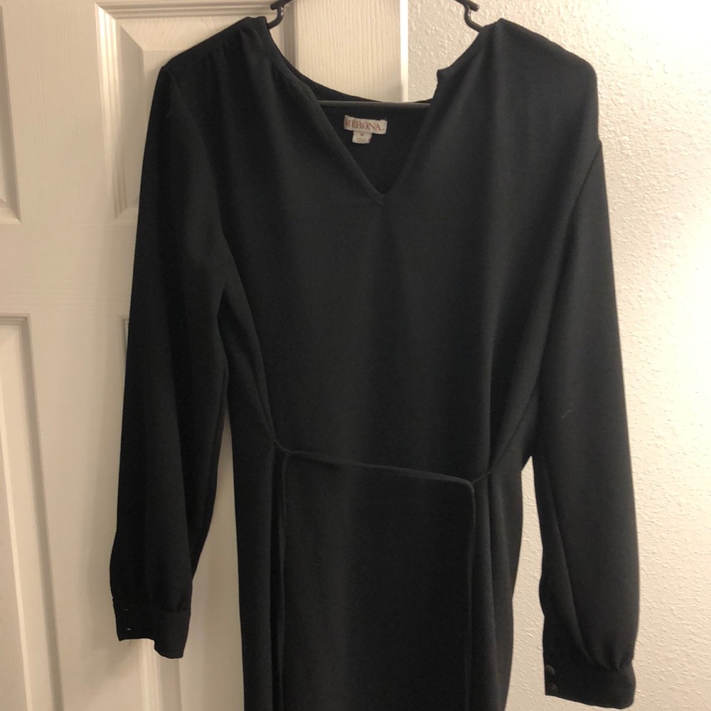 Very Flattering Black Dress